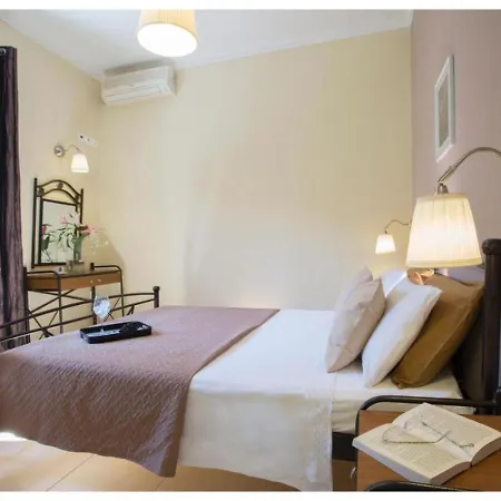 Vakantiehuis Aelia House - Helios *